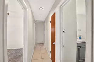 3224 NW 30th Pl, Gainesville, FL 32605 - Photo 18