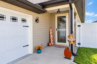 1800 SW 246th Dr, Newberry, FL 32669 - Photo 4
