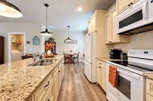1800 SW 246th Dr, Newberry, FL 32669 - Photo 8