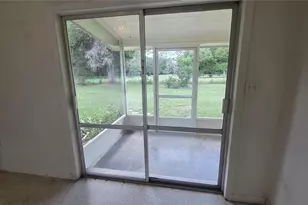 509 N Court St, Bronson, FL 32621 - Photo 14