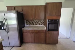 509 N Court St, Bronson, FL 32621 - Photo 10