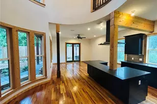 292 NW 12th Ave, Gainesville, FL 32601 - Photo 8