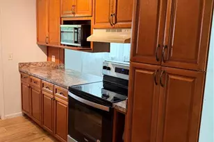 3626 NE 12th St, Gainesville, FL 32609 - Photo 6