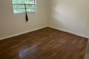 4921 NW 37th Dr, Gainesville, FL 32605 - Photo 10