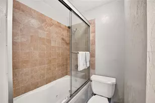 1434 SW 25th Pl, Gainesville, FL 32608 - Photo 16