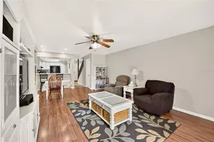 1434 SW 25th Pl, Gainesville, FL 32608 - Photo 4