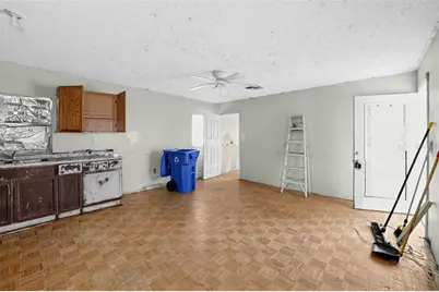1048 N Missouri Avenue, Lakeland, FL 33805 - Photo 2