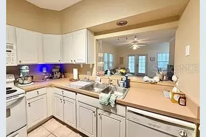 9177 SW 52nd Road #E203, Gainesville, FL 32608 - Photo 6