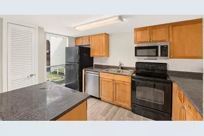 1810 NW 23rd Boulevard #252, Gainesville, FL 32605 - Photo 12