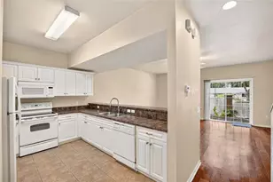 1567 NW 29 Rd, Gainesville, FL 32605 - Photo 12