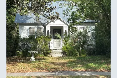 1022 NW 4th Street, Gainesville, FL 32601 - Photo 1