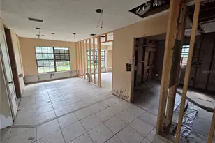 1129 NE 24th Terrace, Gainesville, FL 32641 - Photo 2