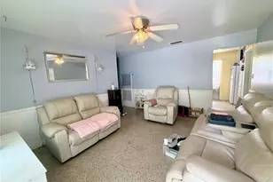 1927 NW 32nd Pl, Gainesville, FL 32605 - Photo 2
