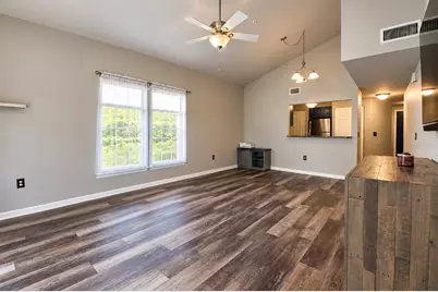 9116 SW 51st Road #303, Gainesville, FL 32608 - Photo 12
