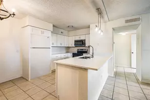 13545 Eagle Ridge Dr, Fort Myers, FL 33912 - Photo 14