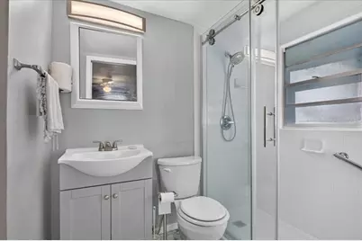 1315 NE 3rd Avenue, Gainesville, FL 32641 - Photo 12