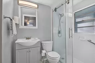 1315 NE 3rd Ave, Gainesville, FL 32641 - Photo 12