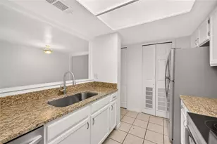 5606 SW 8th Pl, Gainesville, FL 32607 - Photo 10