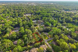 825 NW 19th Ave, Gainesville, FL 32609 - Photo 2