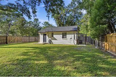 825 NW 19th Avenue, Gainesville, FL 32609 - Photo 20