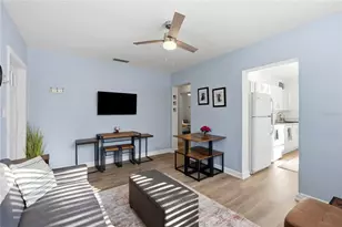 825 NW 19th Ave, Gainesville, FL 32609 - Photo 10