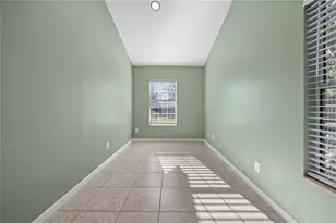 389 SW Kemp Ct, Lake City, FL 32024 - Photo 8