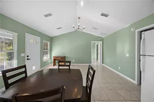 389 SW Kemp Ct, Lake City, FL 32024 - Photo 6