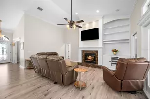 10527 NW 14th Pl, Gainesville, FL 32606 - Photo 2