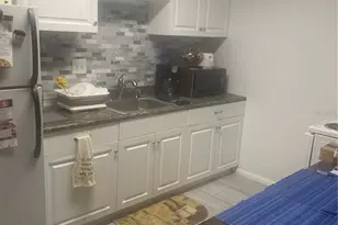 1015 SW 9th St, Gainesville, FL 32601 - Photo 4