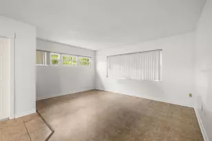 1321 NE 20th Ave, Gainesville, FL 32609 - Photo 12