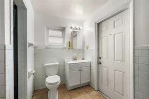 1321 NE 20th Ave, Gainesville, FL 32609 - Photo 14