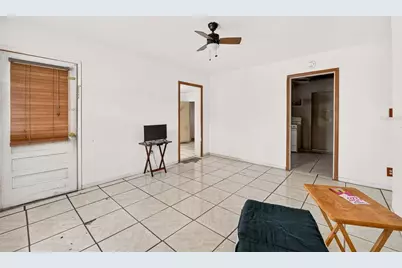 907 NE 24th Street, Gainesville, FL 32641 - Photo 12