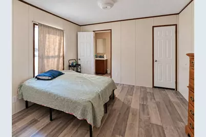6038 NW 17th Court, Bell, FL 32619 - Photo 4