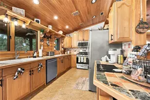 18731 SE 30th St, Morriston, FL 32668 - Photo 12