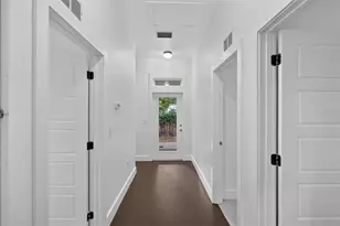727 NW 4th Ave, Gainesville, FL 32601 - Photo 18