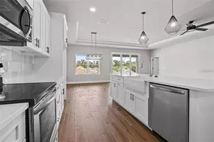 6724 SW 12th Ln, Gainesville, FL 32607 - Photo 2