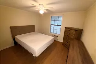 2490 SW 14th Dr, Gainesville, FL 32608 - Photo 12