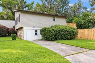 612 NW 101st St, Gainesville, FL 32607 - Photo 8