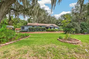 657 SE 2nd Ave, Melrose, FL 32666 - Photo 4
