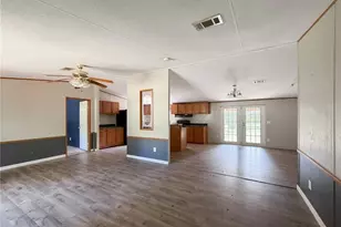 19413 SW State Road 47, Fort White, FL 32038 - Photo 10
