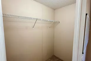 664 SW Kentucky St, Fort White, FL 32038 - Photo 16