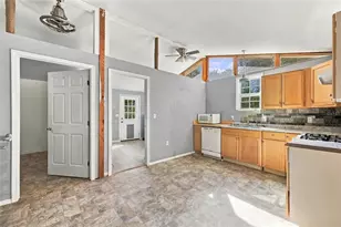 3228 SW Wilson Springs Rd, Fort White, FL 32038 - Photo 12