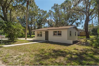 654 NE 2nd Street, Crystal River, FL 34429 - Photo 2