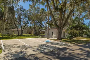 654 NE 2nd St, Crystal River, FL 34429 - Photo 18