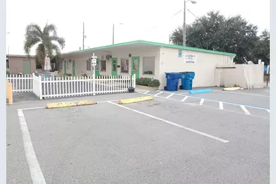 215 N Scenic Highway, Frostproof, FL 33843 - Photo 6