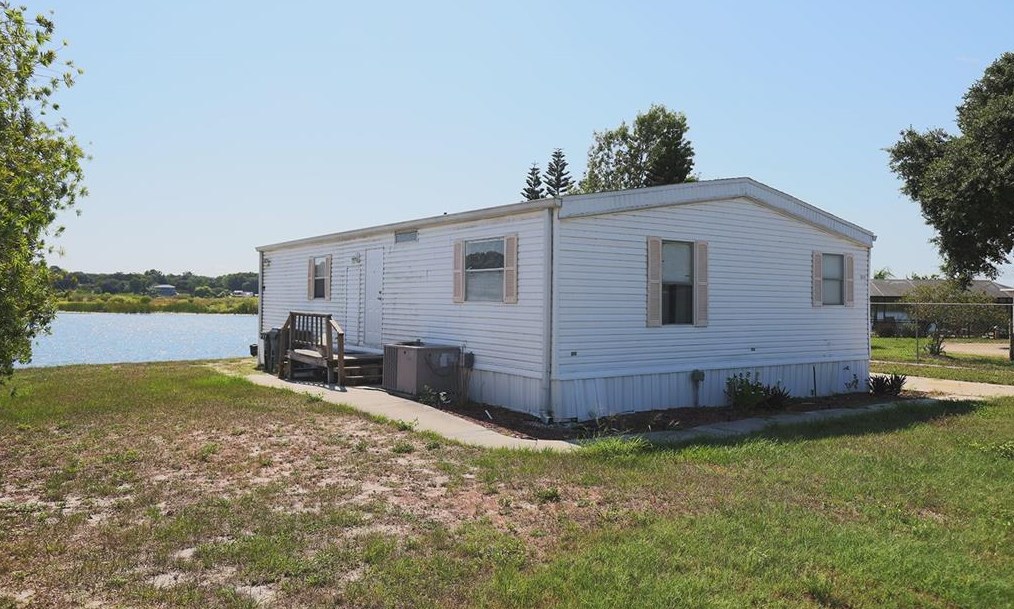 1125 Peninsular Dr, Lake Wales FL  33853-5039 exterior