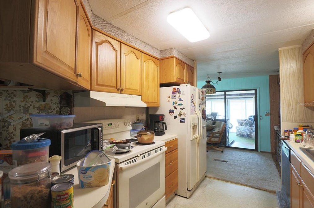 1125 Peninsular Dr, Lake Wales FL  33853-5039 exterior