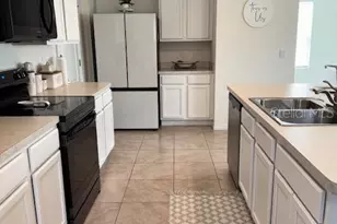 2655 Swooping Sparrow Dr, Harmony, FL 34773 - Photo 8