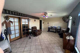 400 W 4th Ct, Frostproof, FL 33843 - Photo 10