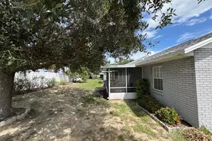 1477 N Thousand Roses Dr, Lake Wales, FL 33853 - Photo 24